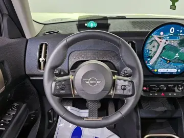 2025 Mini Countryman с пробегом 17 642 км
