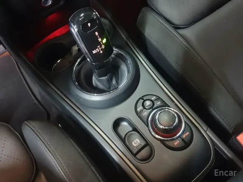 2024 Mini Countryman с пробегом 12 620 км