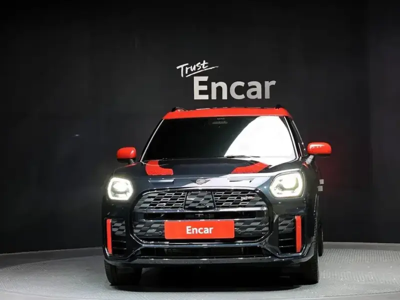 2025 Mini Countryman с пробегом 6 410 км