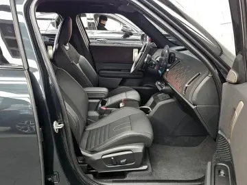 2025 Mini Countryman с пробегом 6 410 км
