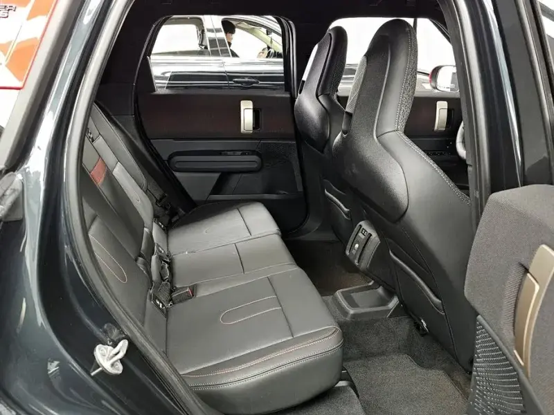 2025 Mini Countryman с пробегом 6 410 км