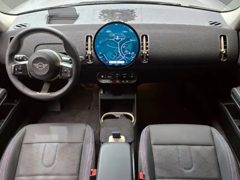 2025 Mini Countryman с пробегом 4 498 км
