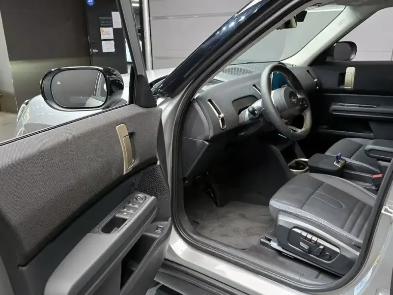 2025 Mini Countryman с пробегом 4 498 км