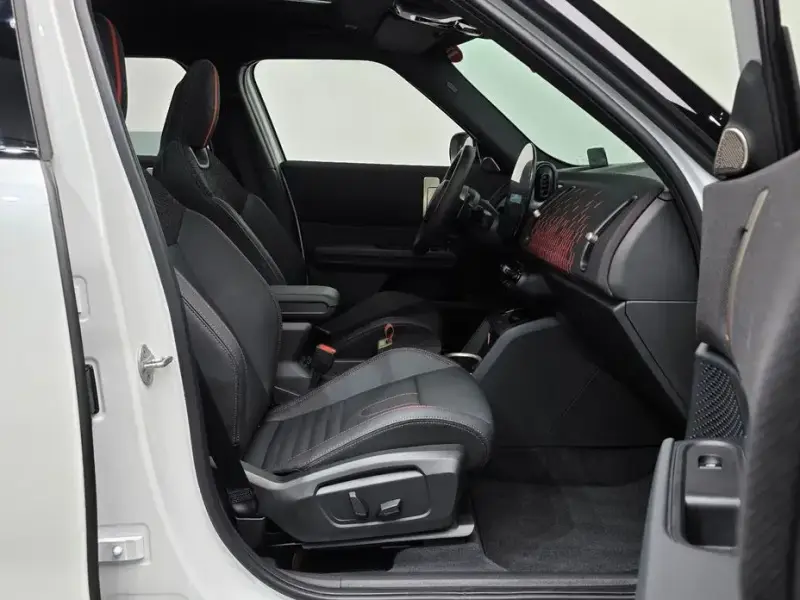 2025 Mini Countryman с пробегом 2 402 км