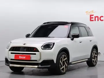 2024 Mini Countryman с пробегом 17 607 км