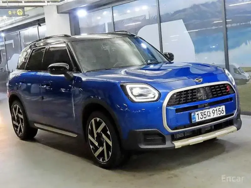 2025 Mini Countryman с пробегом 4 168 км