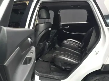 2020 Hyundai Santa Fe с пробегом 117 174 км
