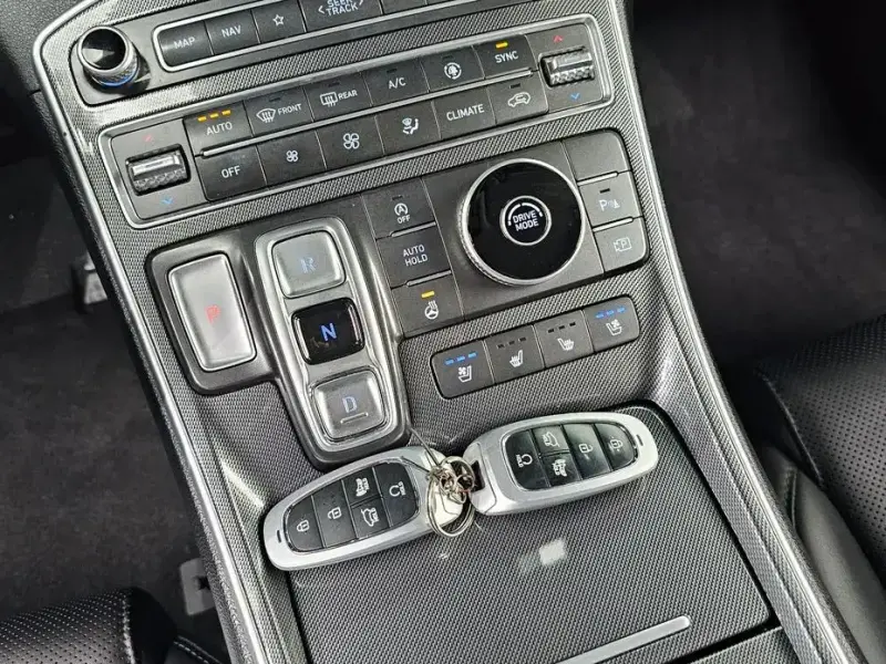 2020 Hyundai Santa Fe с пробегом 27 444 км