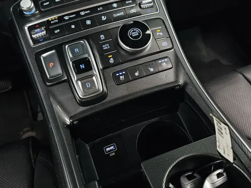 2022 Hyundai Santa Fe с пробегом 49 242 км