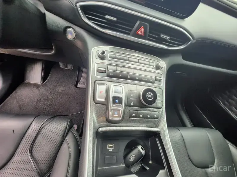 2021 Hyundai Santa Fe с пробегом 48 900 км