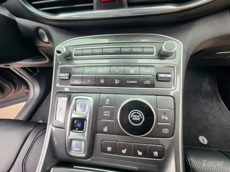 2021 Hyundai Santa Fe с пробегом 48 900 км