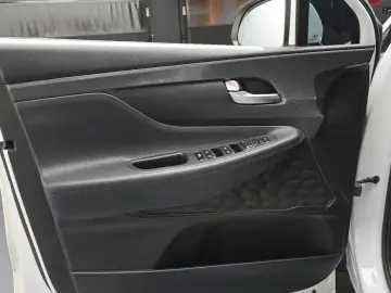 2021 Hyundai Santa Fe с пробегом 64 214 км