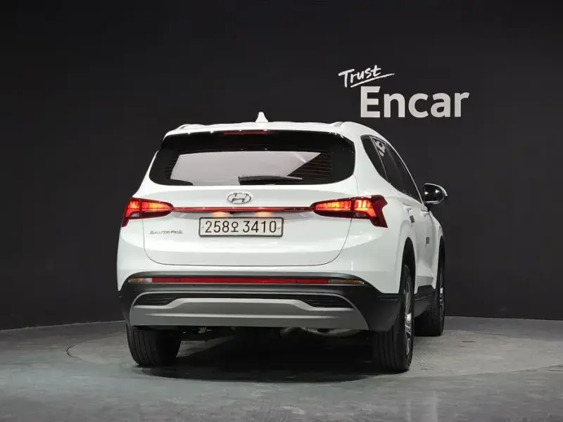 2022 Hyundai Santa Fe с пробегом 93 850 км