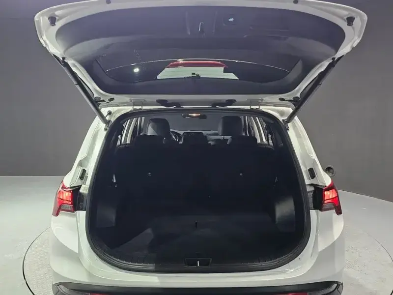 2022 Hyundai Santa Fe с пробегом 93 850 км