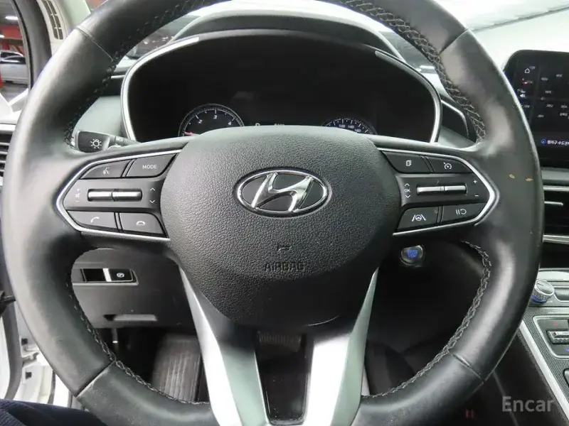 2021 Hyundai Santa Fe с пробегом 60 664 км