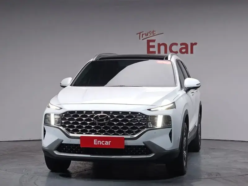 2023 Hyundai Santa Fe с пробегом 27 519 км