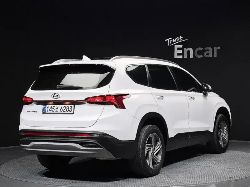 2023 Hyundai Santa Fe с пробегом 77 765 км