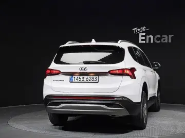 2023 Hyundai Santa Fe с пробегом 77 765 км