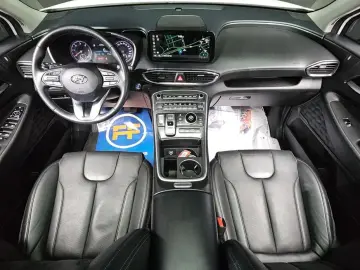 2023 Hyundai Santa Fe с пробегом 77 765 км