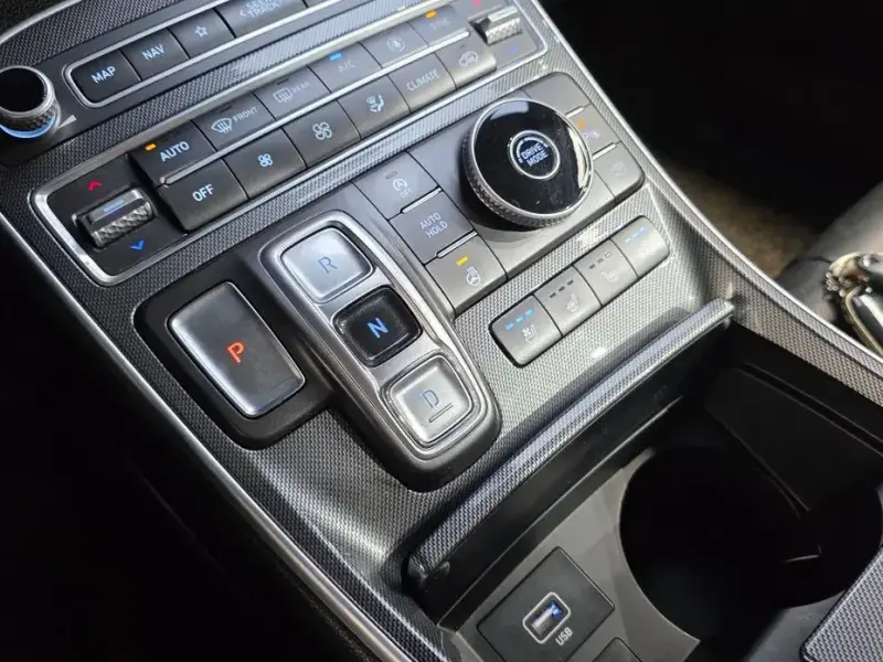 2020 Hyundai Santa Fe с пробегом 104 526 км