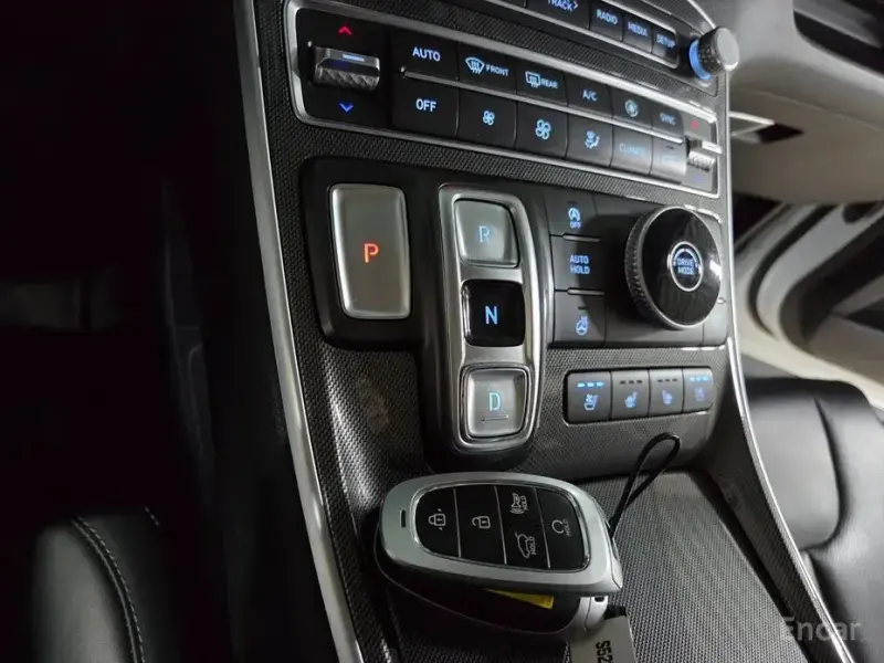 2020 Hyundai Santa Fe с пробегом 98 361 км