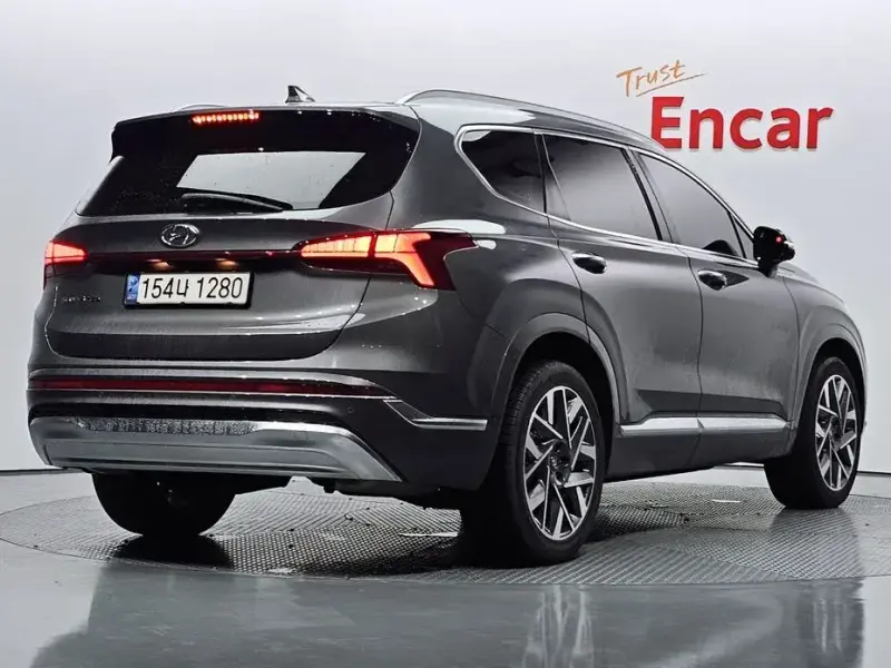 2021 Hyundai Santa Fe с пробегом 77 499 км
