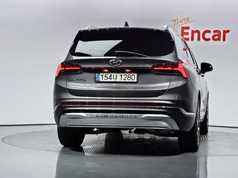 2021 Hyundai Santa Fe с пробегом 77 499 км