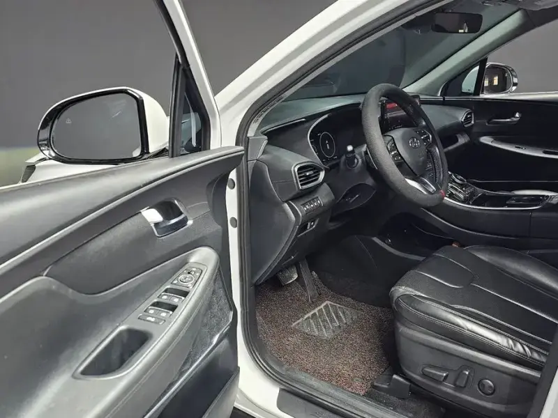 2020 Hyundai Santa Fe с пробегом 61 608 км