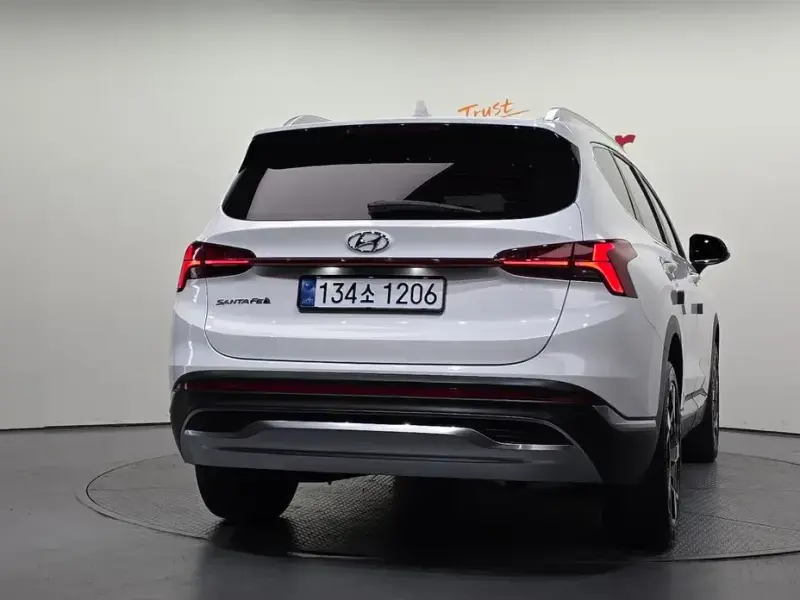 2021 Hyundai Santa Fe с пробегом 83 456 км