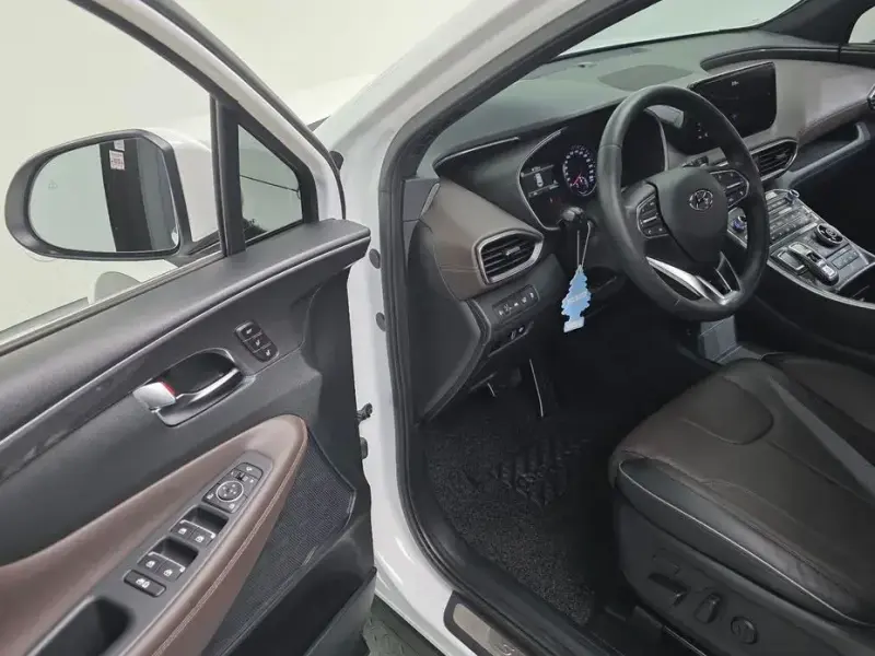 2021 Hyundai Santa Fe с пробегом 83 456 км