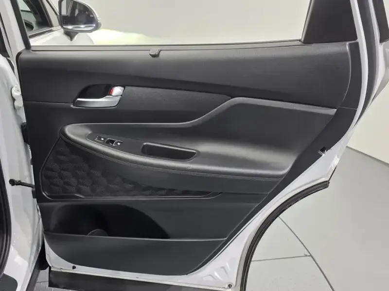 2023 Hyundai Santa Fe с пробегом 37 009 км