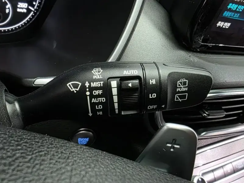 2023 Hyundai Santa Fe с пробегом 37 009 км