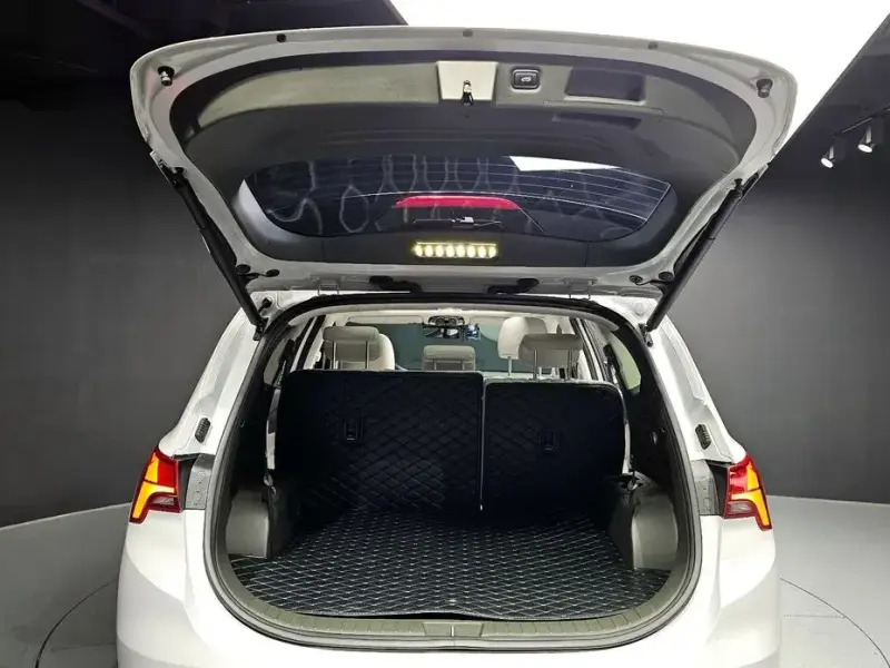 2020 Hyundai Santa Fe с пробегом 57 272 км