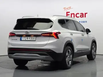 2023 Hyundai Santa Fe с пробегом 28 295 км