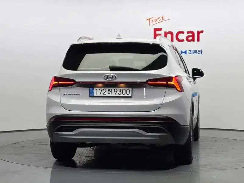 2023 Hyundai Santa Fe с пробегом 28 295 км