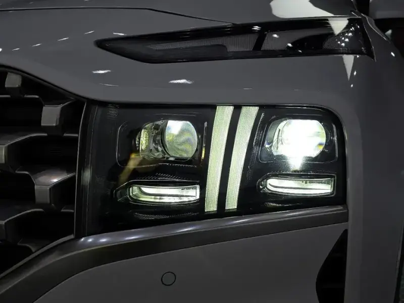 2023 Hyundai Santa Fe с пробегом 28 295 км