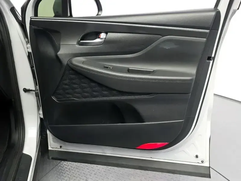 2023 Hyundai Santa Fe с пробегом 28 295 км