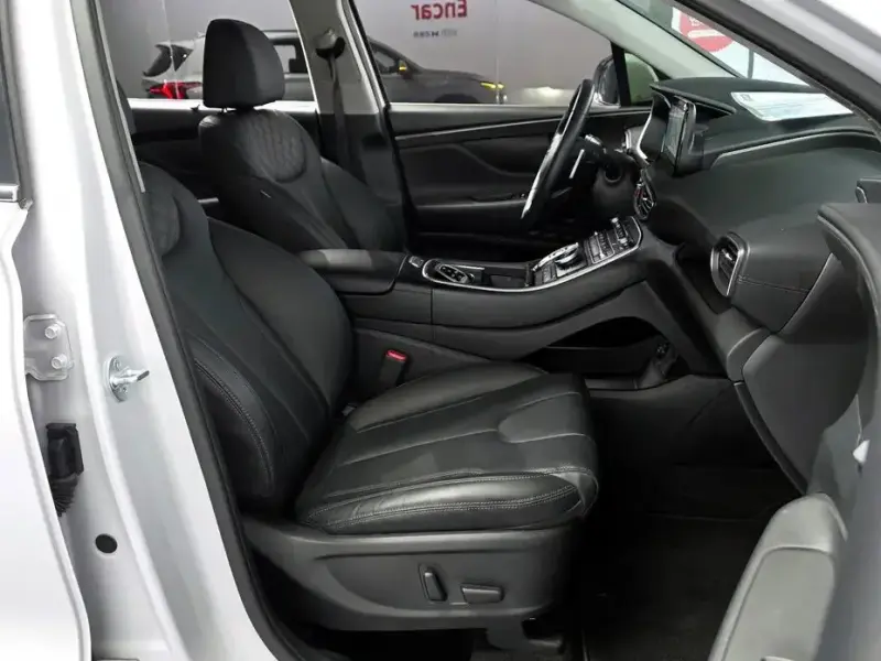 2023 Hyundai Santa Fe с пробегом 28 295 км