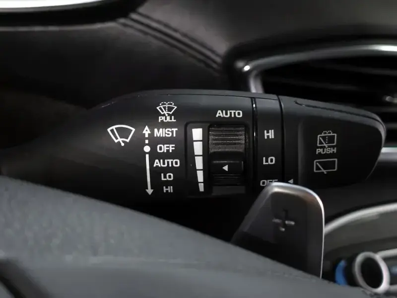 2023 Hyundai Santa Fe с пробегом 28 295 км
