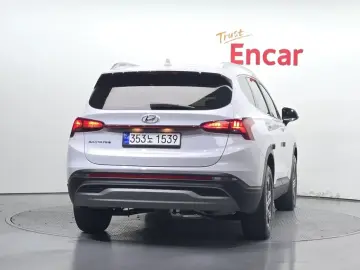 2022 Hyundai Santa Fe с пробегом 64 477 км