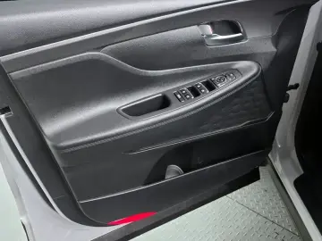 2022 Hyundai Santa Fe с пробегом 64 477 км