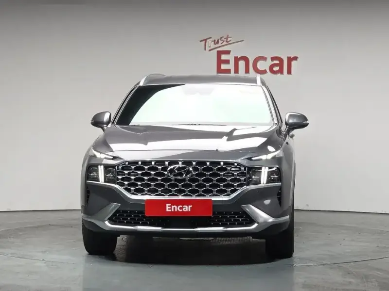 2021 Hyundai Santa Fe с пробегом 15 710 км