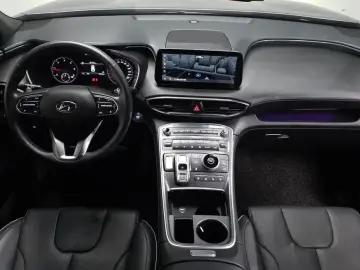 2021 Hyundai Santa Fe с пробегом 15 710 км