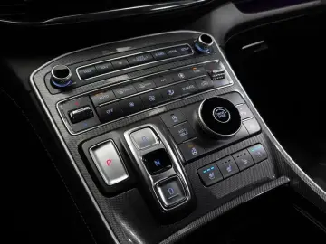 2021 Hyundai Santa Fe с пробегом 15 710 км