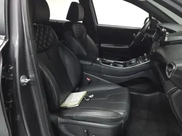 2021 Hyundai Santa Fe с пробегом 15 710 км