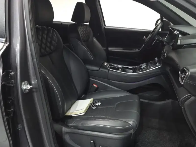 2021 Hyundai Santa Fe с пробегом 15 710 км