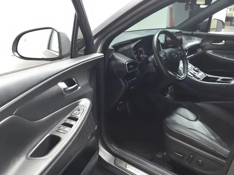 2021 Hyundai Santa Fe с пробегом 15 710 км