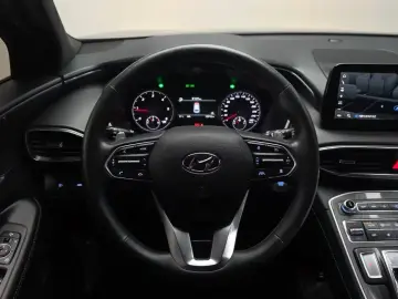 2021 Hyundai Santa Fe с пробегом 15 710 км