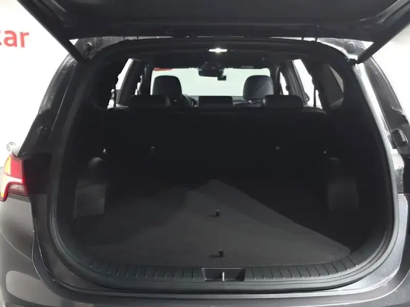 2021 Hyundai Santa Fe с пробегом 15 710 км