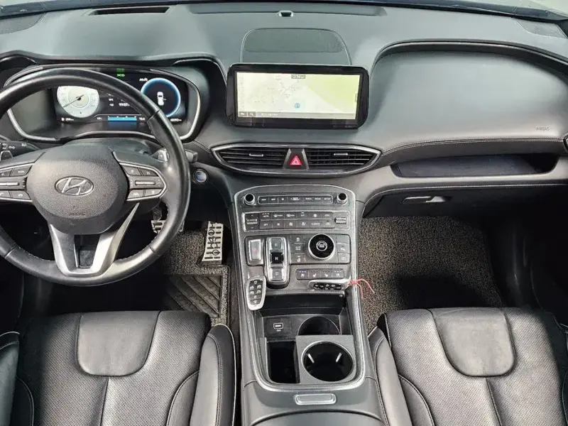 2021 Hyundai Santa Fe с пробегом 68 090 км